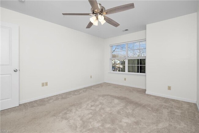 Building Photo - 414 Delaware Ave