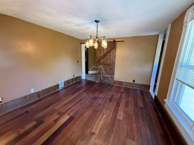 Building Photo - 1076 Ackley St