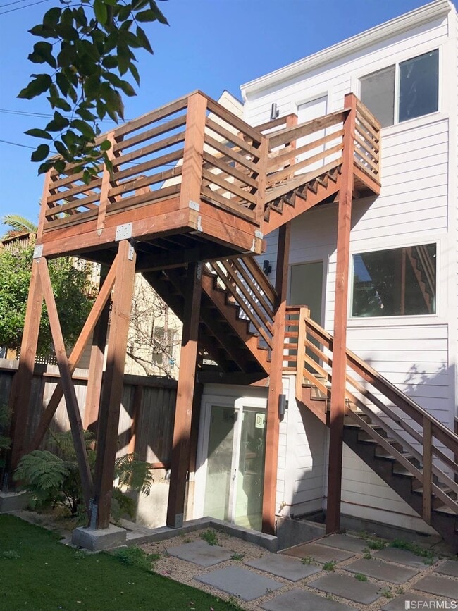 Building Photo - 1482 Guerrero St