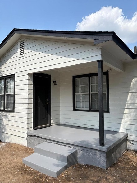 Building Photo - 2916 Prentice NW