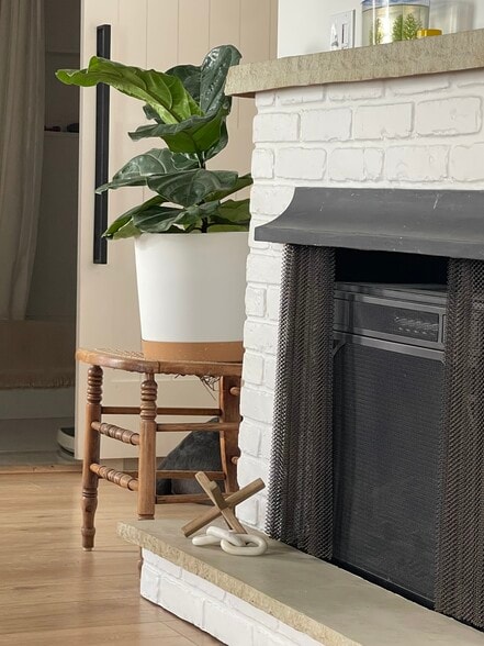 Building Photo - 419 S Mill St