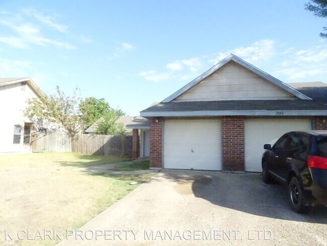 Building Photo - 2 br, 1 bath House - 7025 SILVER CANYON