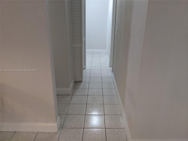 Building Photo - 6991 Coolidge St