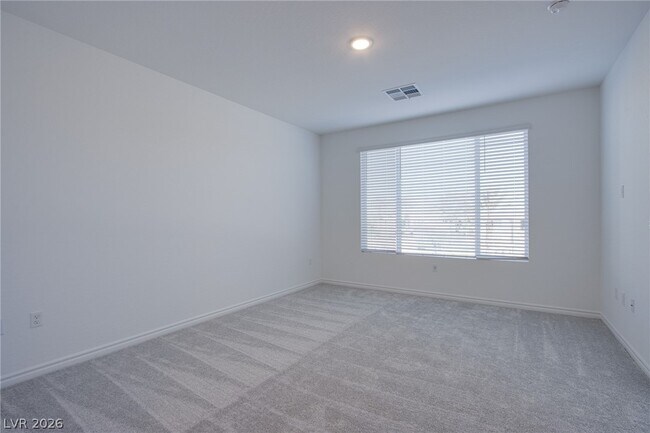 Building Photo - 2555 Hampton Rd