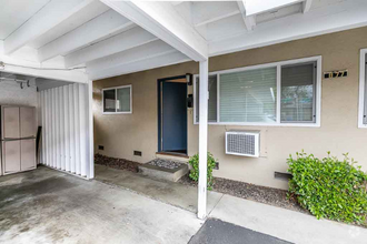 Building Photo - 877 Rose Ave