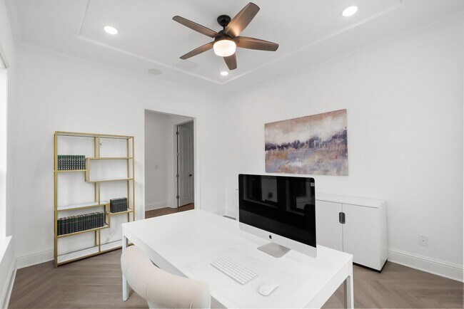 Building Photo - 62 N Curly Willow Cir