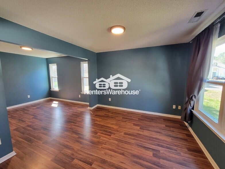 Building Photo - 2135 Sunset Maple Ln