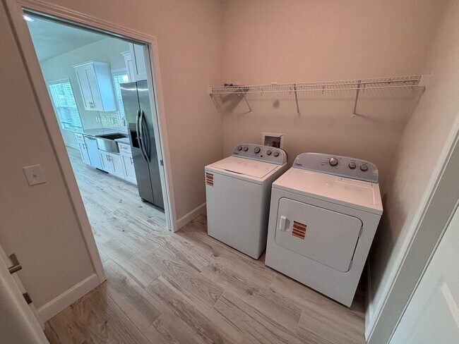 Building Photo - Welcome to this beautifully built 3-bedroo...