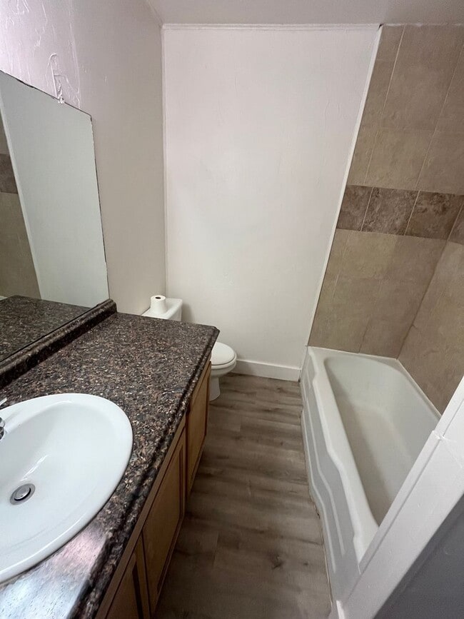 Building Photo - 2/1 with all major appliances two blocks f...