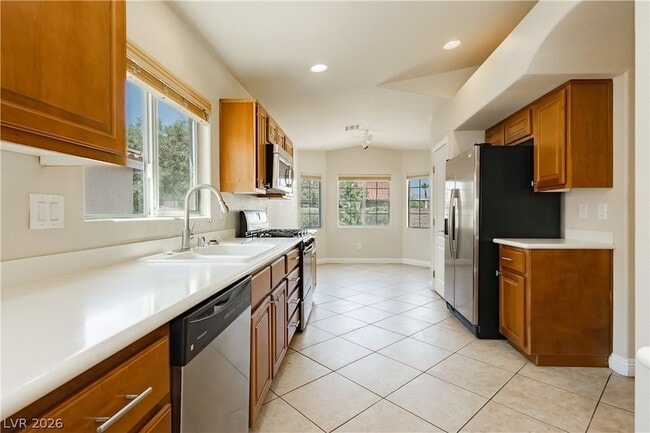 Building Photo - 6704 Arctic Breeze St
