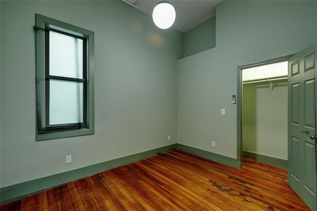 Building Photo - 204 Westminster St
