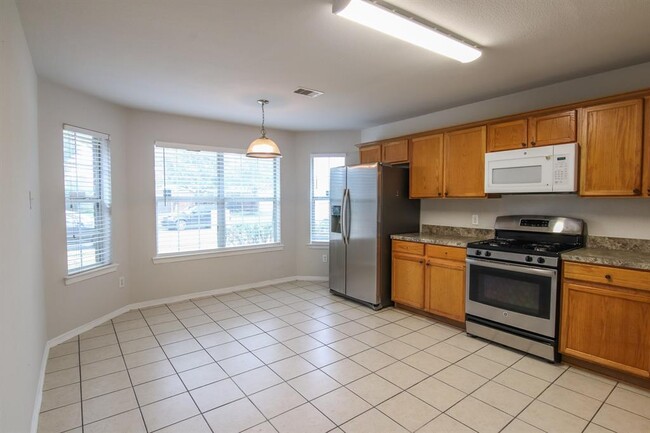 Building Photo - 21903 Silverfield Park Ln