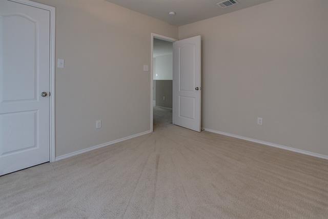Building Photo - 552 Crystal Springs Dr