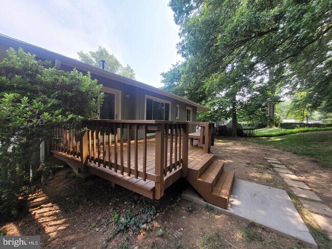 Building Photo - 4304 San Carlos Dr