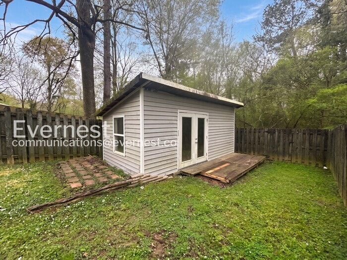 Building Photo - 632 Parkside Cir
