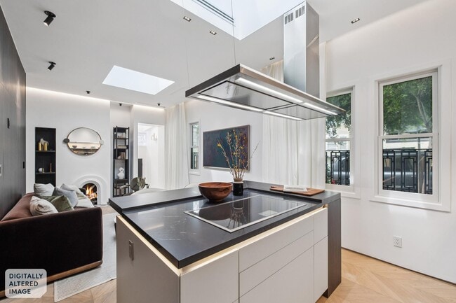 Building Photo - 2783 Filbert St