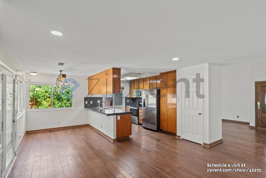 Building Photo - 3708 Dundale Dr