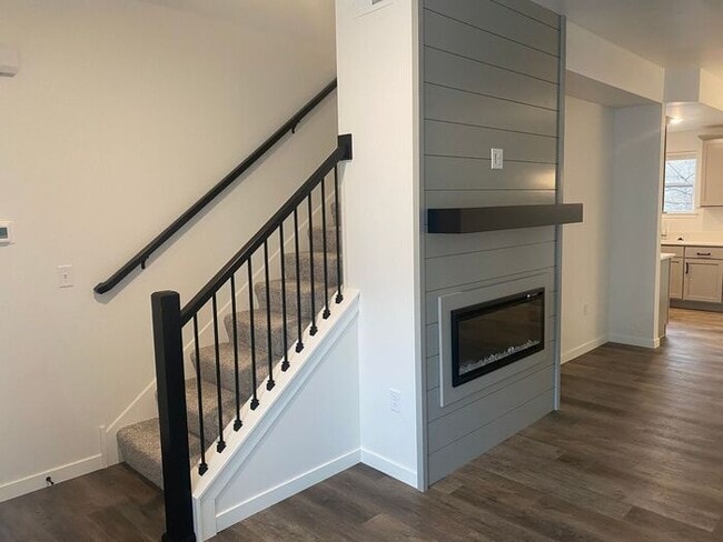 Building Photo - $2,300 | 3 Bedroom, 2.5 Bathroom Townhome | Pets Negotiable* | Available for an August 1st, 2026 ...