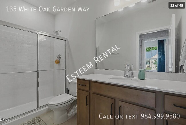 Building Photo - 135 White Oak Gdn Wy