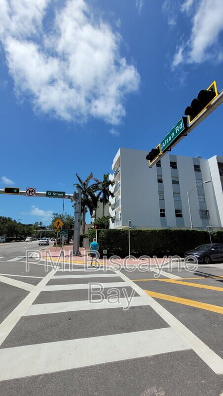 Building Photo - 1250 Alton Rd