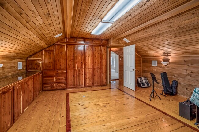 Building Photo - 51 Clingstone Pl