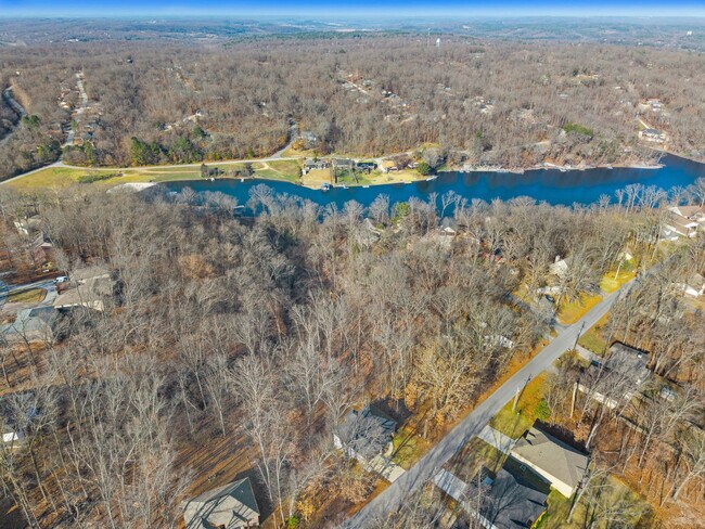 Building Photo - 9 Purfleet Dr