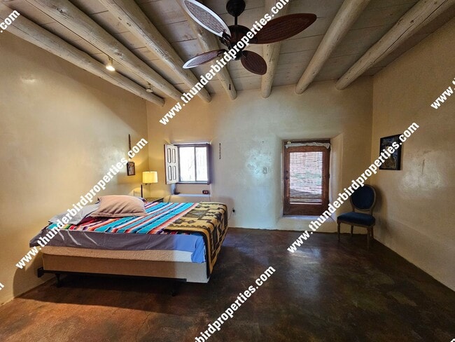 Building Photo - Charming Historic Tesuque Home – Fully Fur...