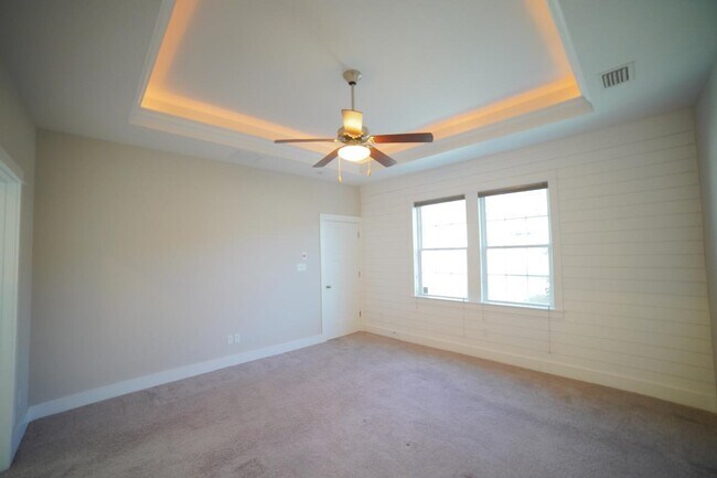 Building Photo - 2781 Julieanna Ln