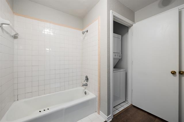 Building Photo - 1533 Signal Ridge Pl