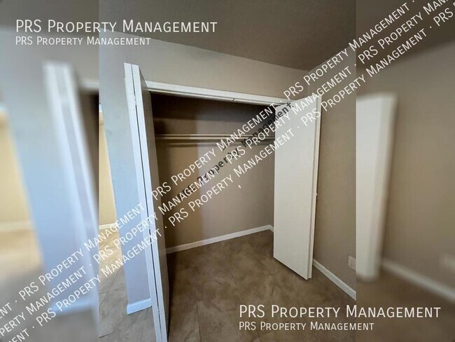 Building Photo - 157 W Inglewood St