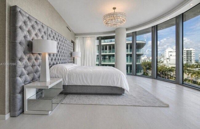 Building Photo - 1 Collins Ave