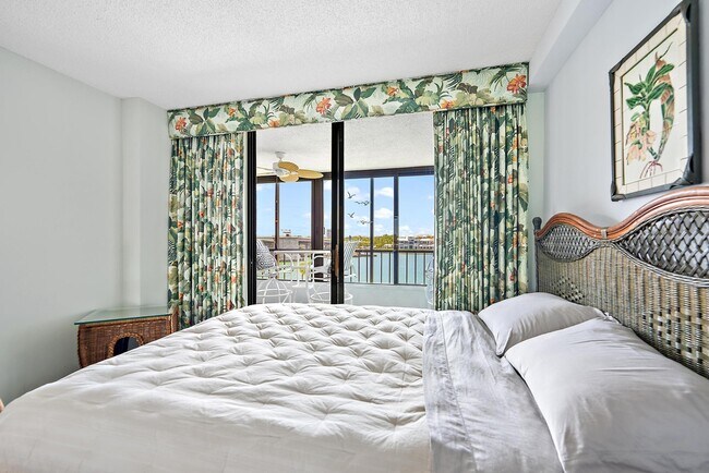 Building Photo - 1748 Jupiter Cove Dr