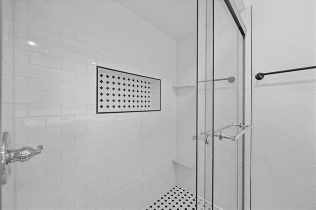 Building Photo - 3925 Greenhills Ct