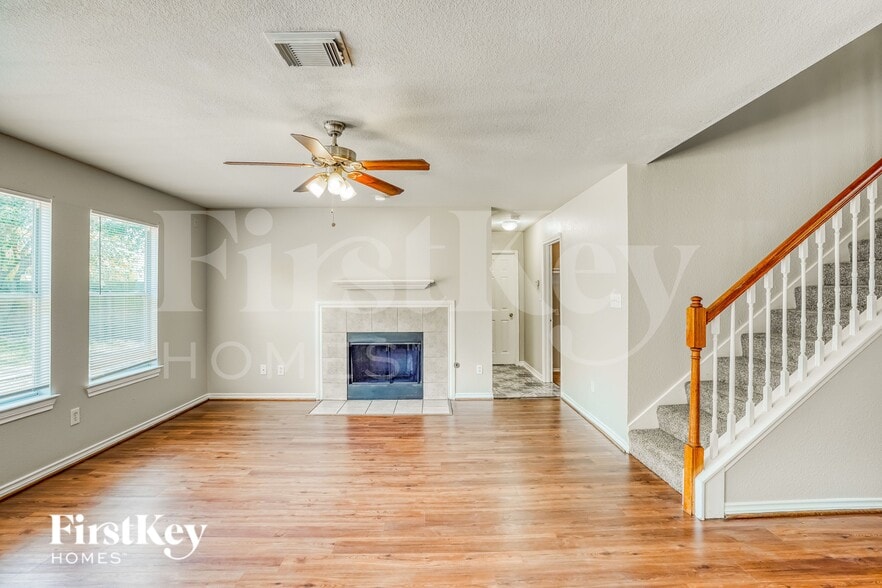 Building Photo - 9342 Bowmore Ct