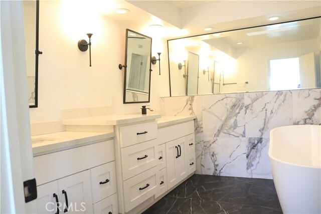 Building Photo - 4310 E Terra Vista Ln