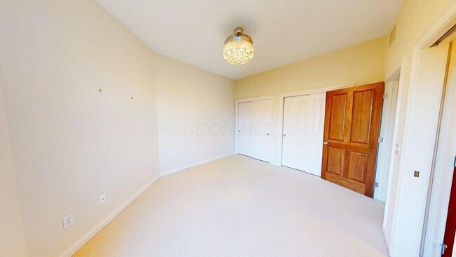 Building Photo - 5745 Newbank Cir