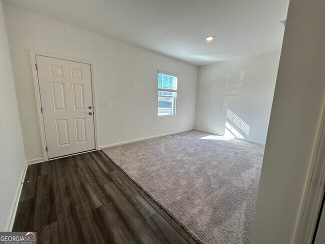 Building Photo - 397 Bentwater Wy