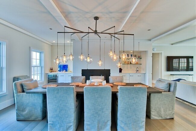 Building Photo - 30 Madequecham Valley Rd