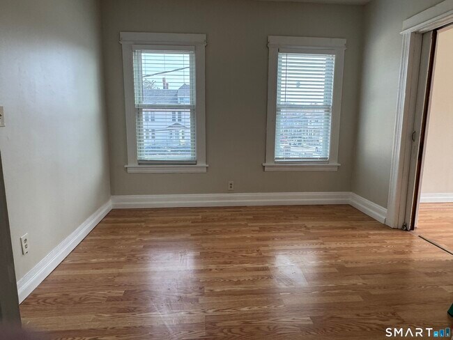 Building Photo - 548 Colorado Ave