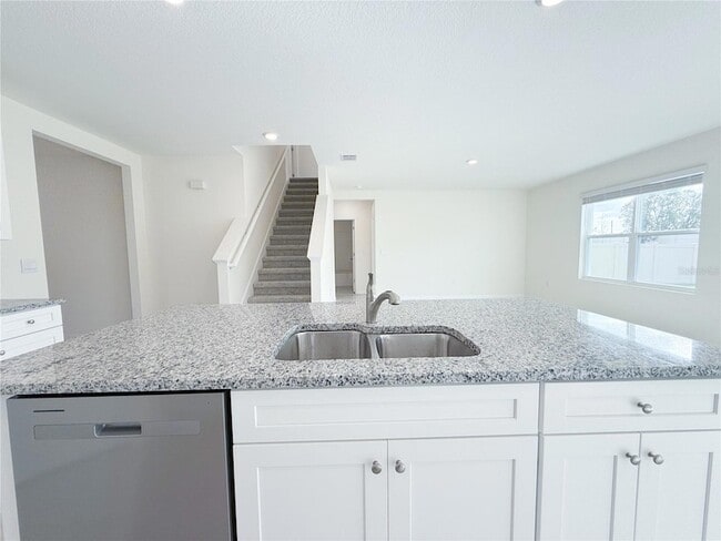 Building Photo - 2054 Tay Wes Dr