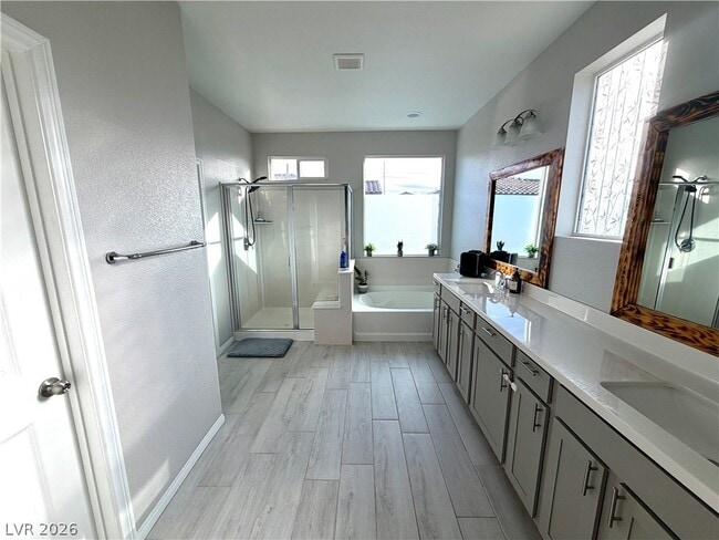 Building Photo - 8067 Tank Loop St