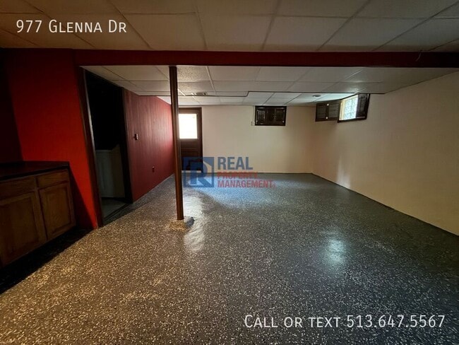 Building Photo - 977 Glenna Dr