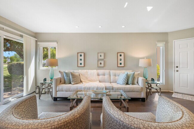 Building Photo - 78179 Crimson Ct