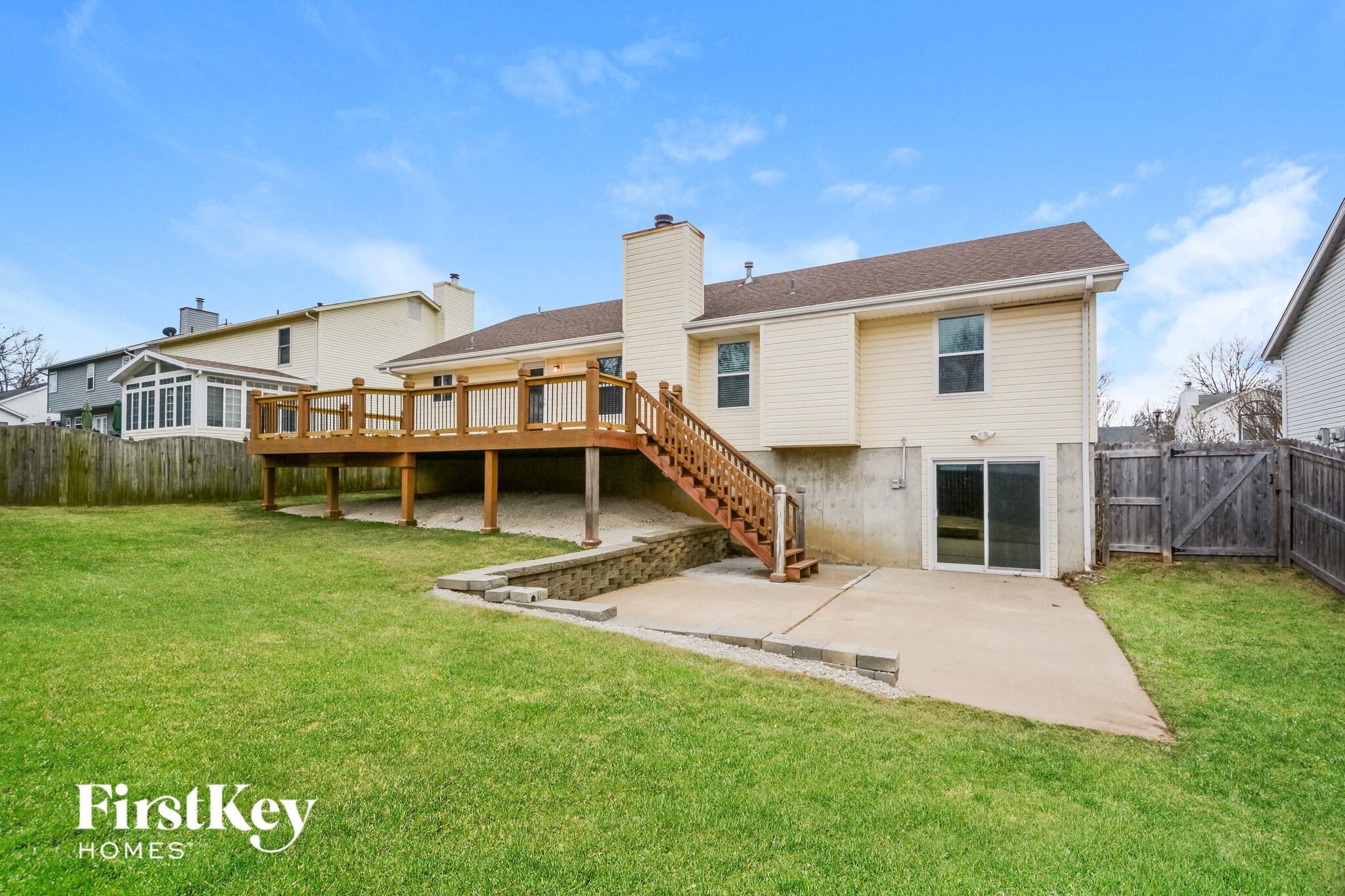 Building Photo - 10 Kingsmont Ct