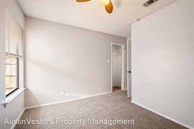 Building Photo - 1108 Peach Tree Cove