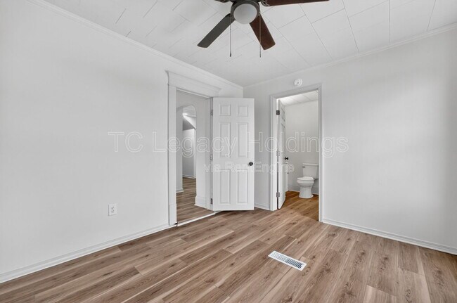 Building Photo - 1409 Hamill Ave