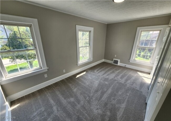 Building Photo - 2753 Canfield Rd