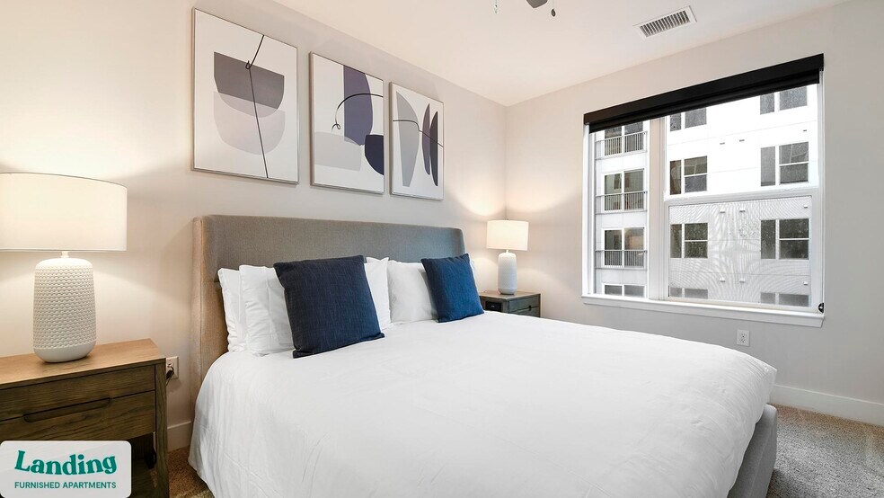 Building Photo - 480 N Orange Ave