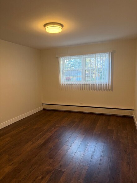 Building Photo - 307 Ridge Rd