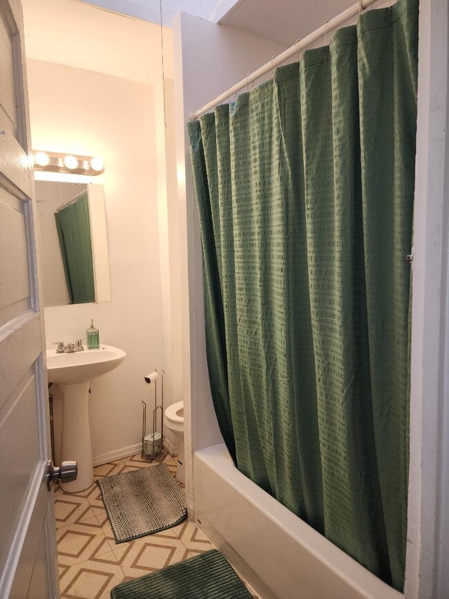 Building Photo - 3111 McElderry St